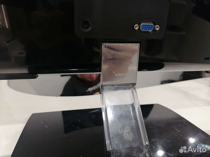 Монитор LG 22