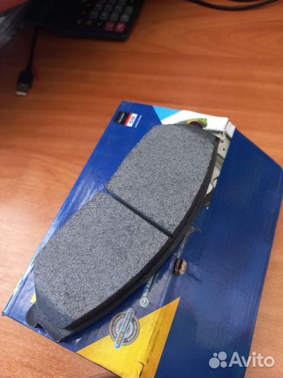 Toyota camry колодки тормозные передние