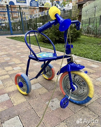 Детский трехколесный велосипед