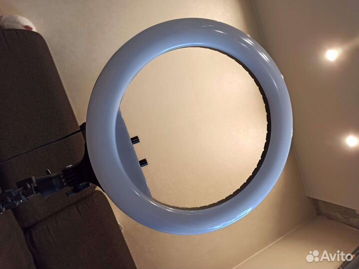 Кольцевая лампа RL18