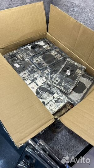 Оригинальные снятые запчасти iPhone