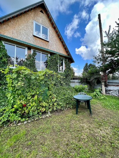 Дом 52,5 м² на участке 6 сот.