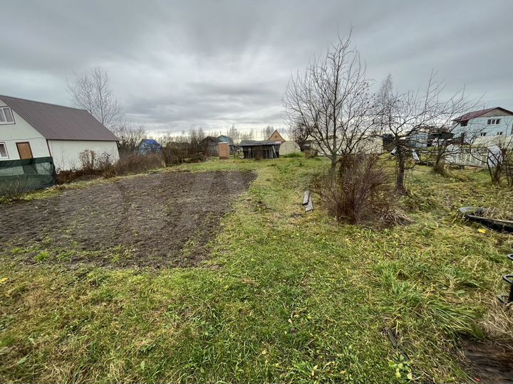 Дача 20 м² на участке 8 сот.