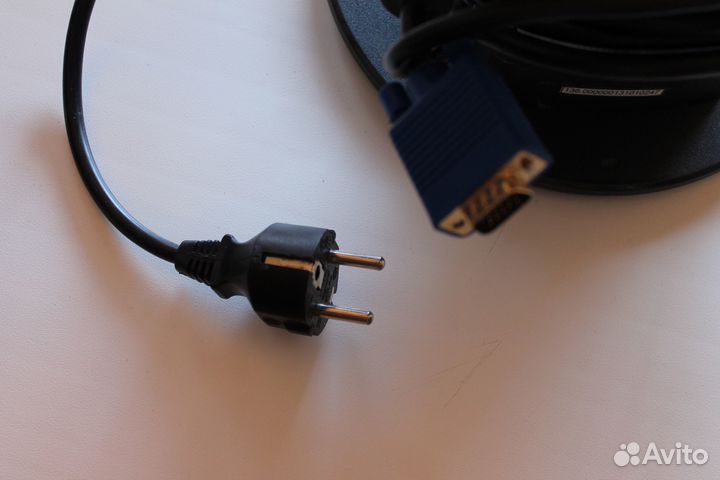 ЖК монитор LG 15 дюймов