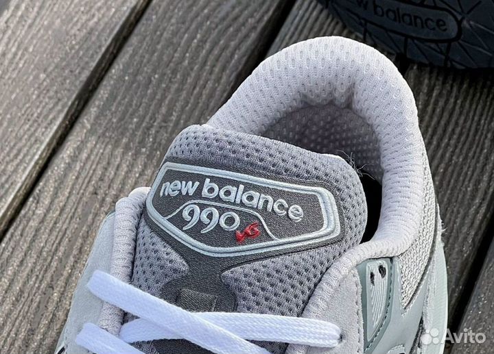 Кроссовки New Balance 990v6