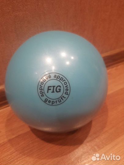 Мяч гимнастический, гантели