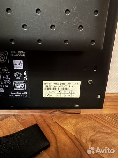 Монитор NEC multisync LCD 2090 uxi