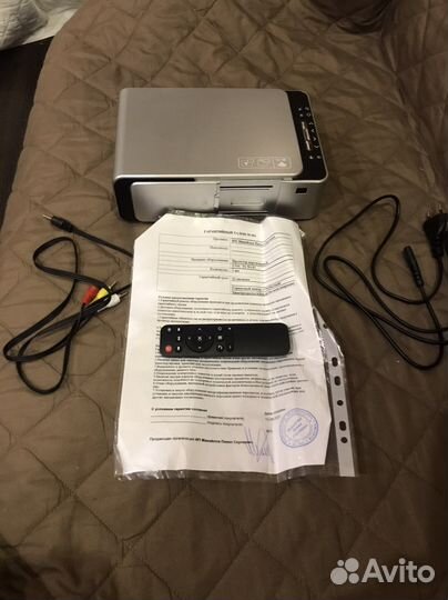 Проектор Unic