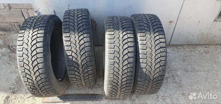 Bridgestone Blizzak Spike-01 205/65 R16 96H