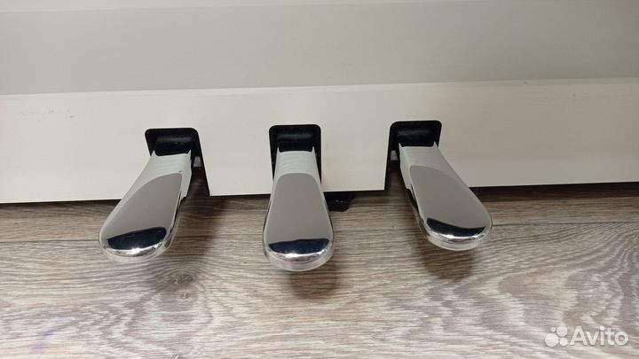 Цифровое пианино: Yamaxa CLP-635 белое