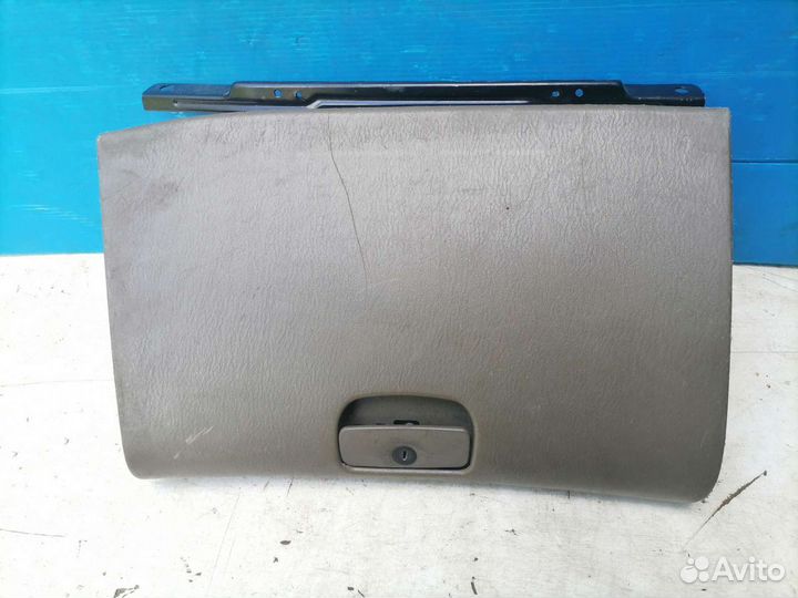 Бардачок Hyundai Sonata 5