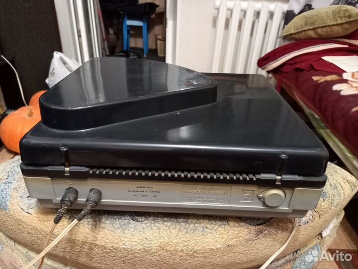 Проигрыватель винила 