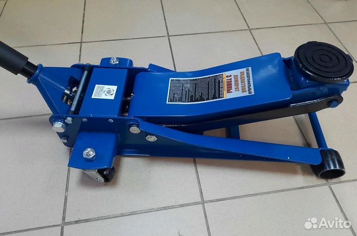 Домкрат подкатной низкопрофильный 3т, Техносоюз