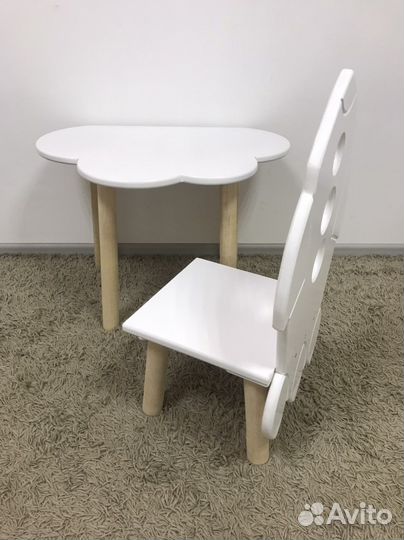 Столик и стульчик для детей