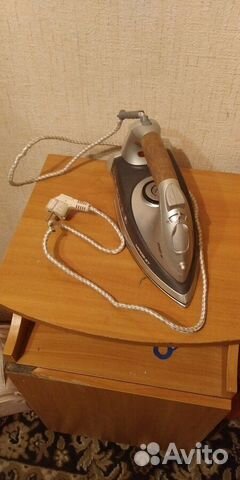 Отдам за вкусняшки утюг