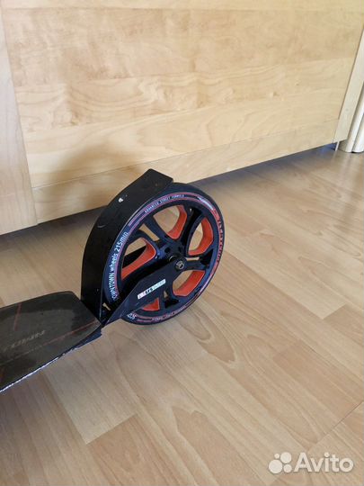 Самокат городской Tech Team Downtown