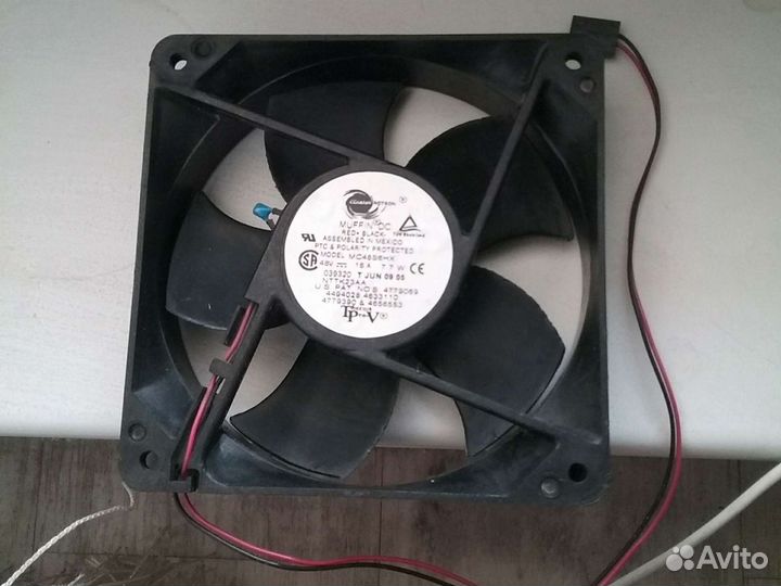 Вентилятор на 48в 12 12см