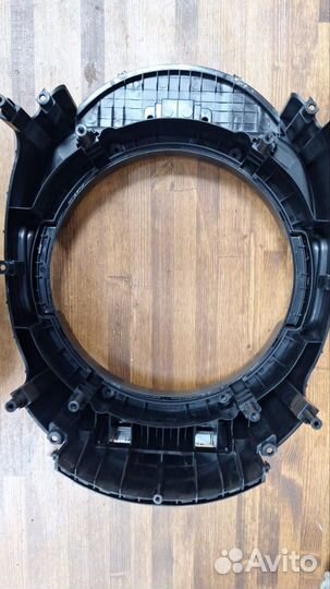 Корпус-середина мультиварки Bork u703