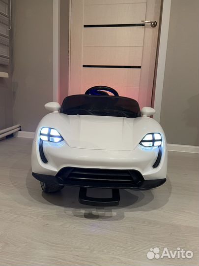 Детский электромобиль