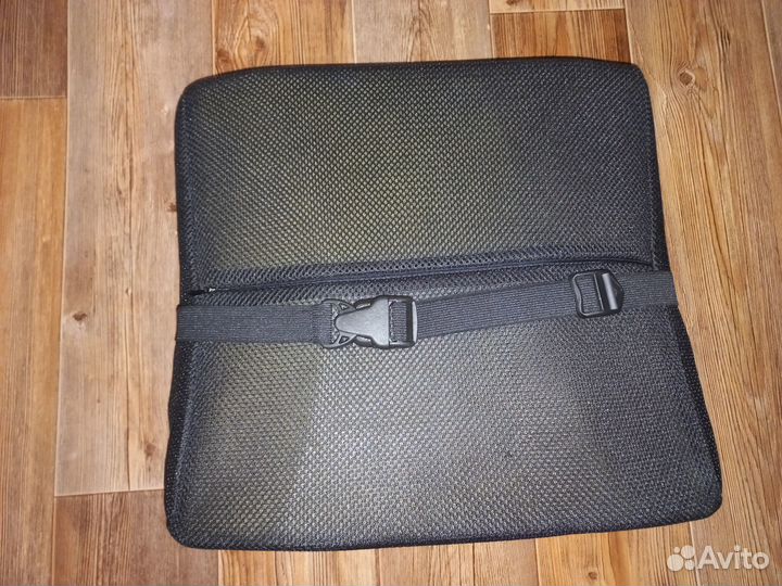 Поясничная подушка в машину