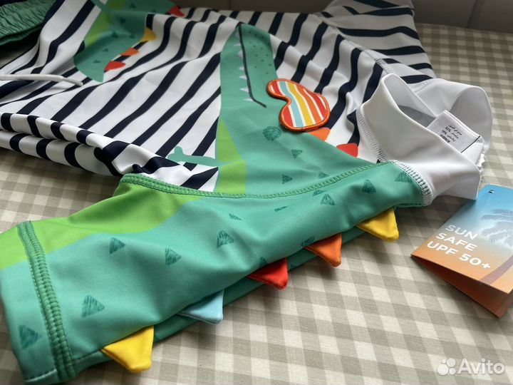 Костюм для плавания, рашгард Next, р.3-4, новый