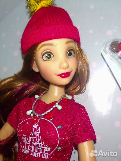 Кукла из новогоднего набора ily 4ever дисней