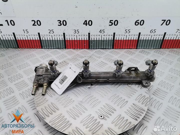 Форсунка Volkswagen Golf 4 2003 036906031L