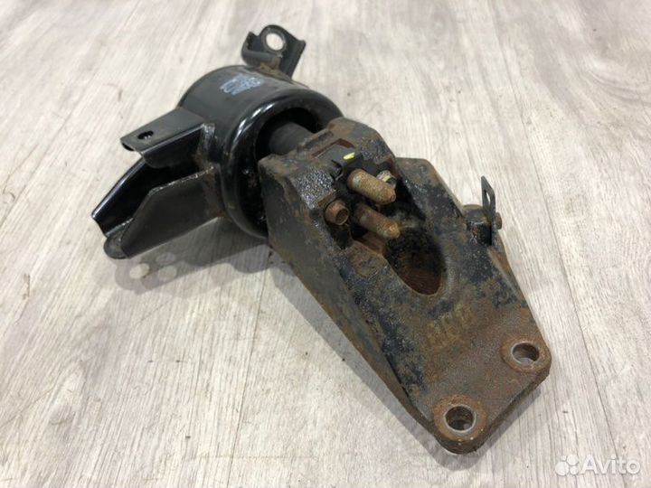 Опора кпп Hyundai Solaris хэтчбек 2013