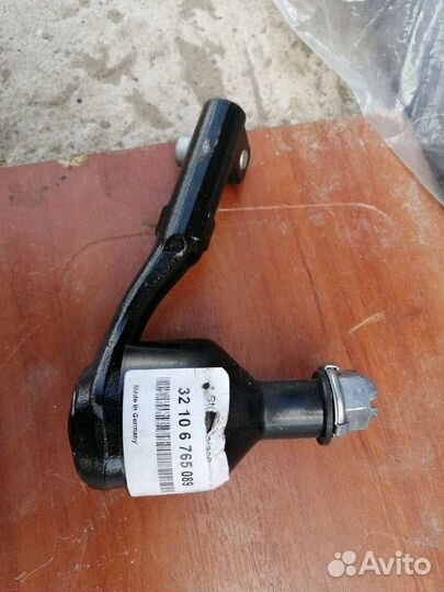 Рулевой наконечник левый BMW E87