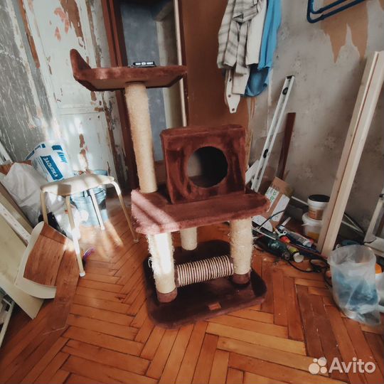 Домик для кошки с когтеточкой бу