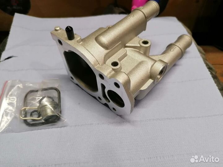 Корпус термостата opel