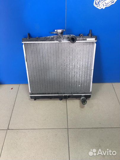 Радиатор охлаждение Nissan Note, Tiida