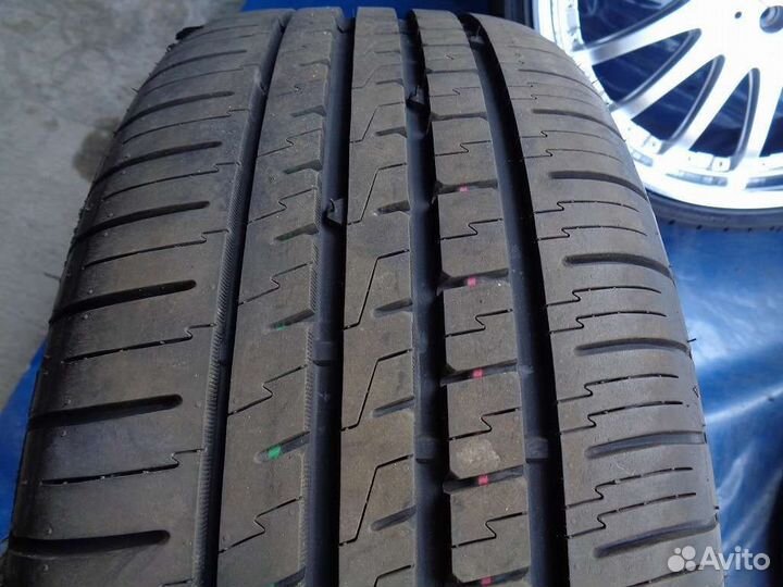 Комлект колёс 215/35 r19