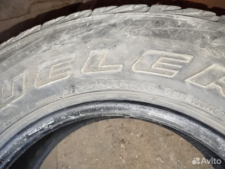 Bridgestone B-style 215/65 R16