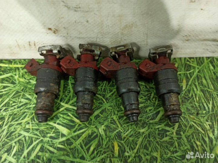 Форсунка Mercedes-Benz W202 седан 1.8 M111.921