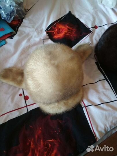 Женская меховая шапка