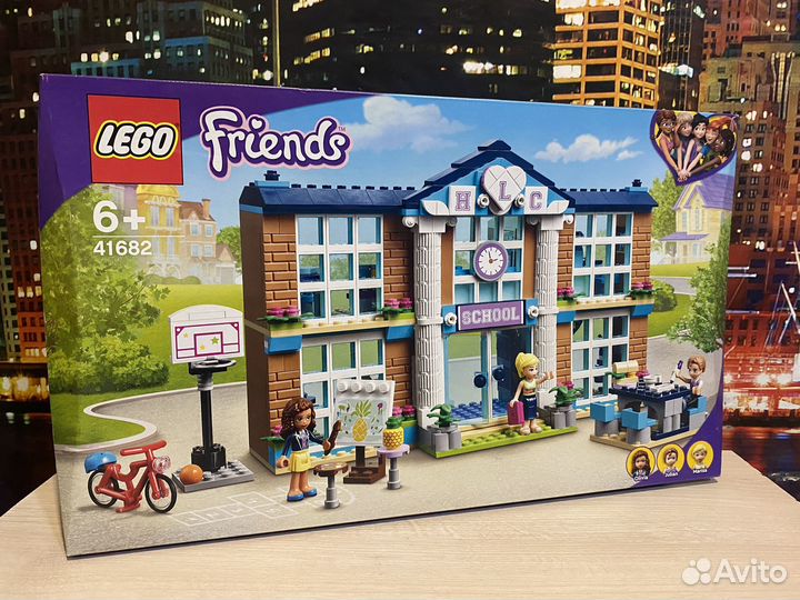 Lego friends 41682 Школа Хартлейк Сити