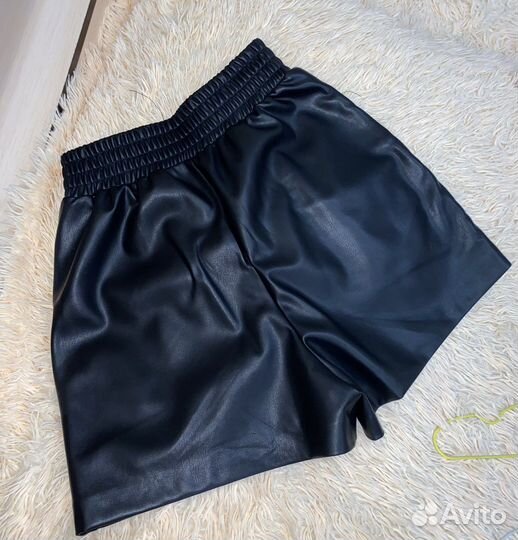 Шорты из эко кожи