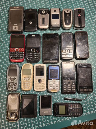 Лавка древности: старые телефоны nokia htc