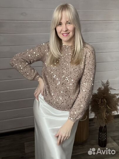Джемпер с пайетками