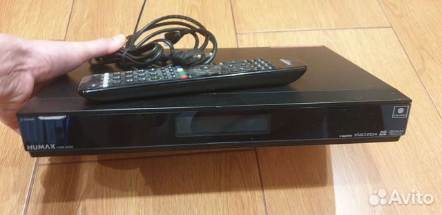Спутниковый ресивер Humax vhdr-3000S
