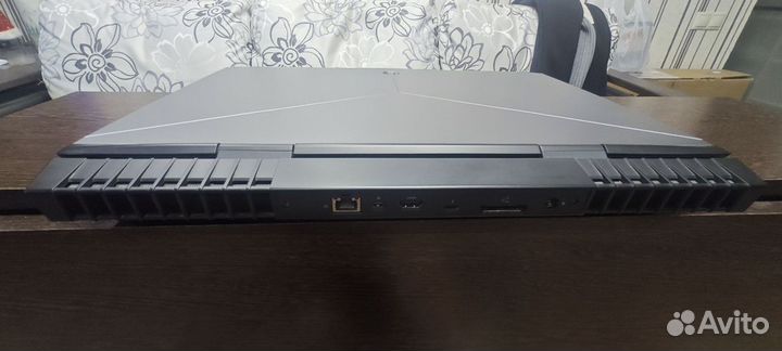 Игровой ноутбук Dell Alienware 17r4