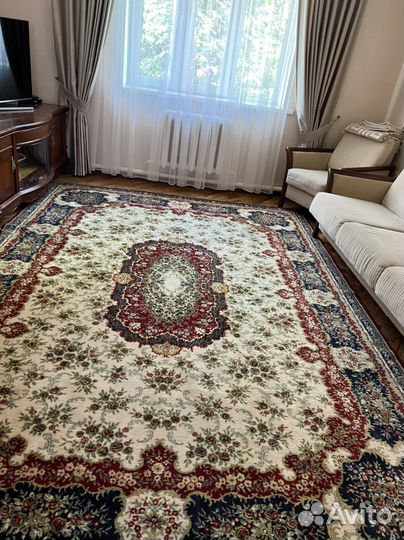 Ковер шерстяной