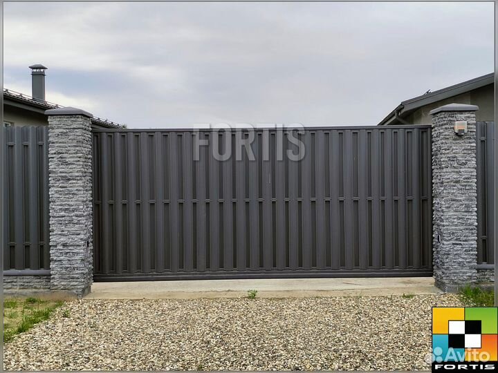 Забор из блоков, столбовые блоки, крышки, столб