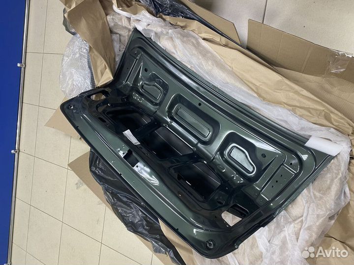 Крышка багажника LADA vesta седан цвет Криптон