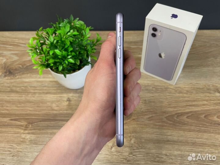 iPhone 11, 64 ГБ