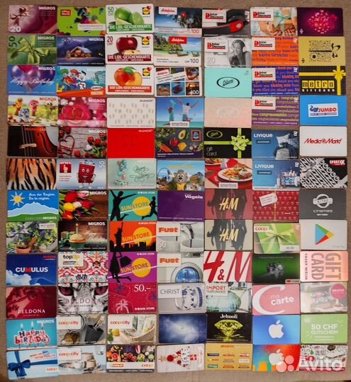 Лот 135 пластиковых карточек для коллекции