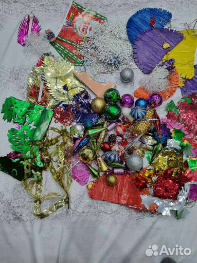 Коробка елочных игрушек, украшения для комнаты