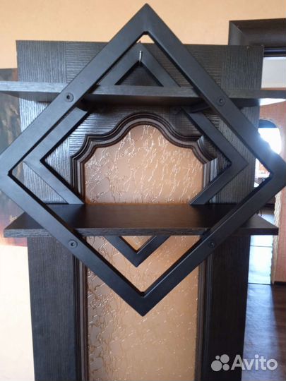 Оригинальная полка в стиле 