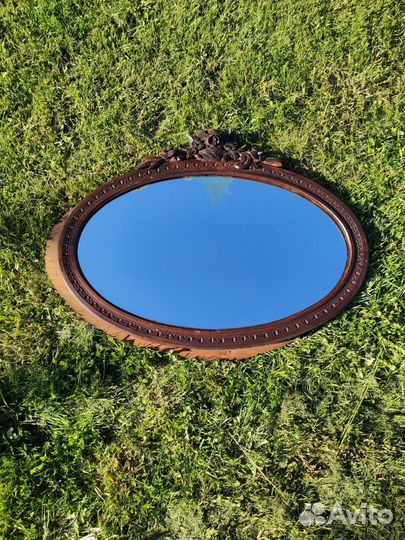 Антикварное овальное зеркало